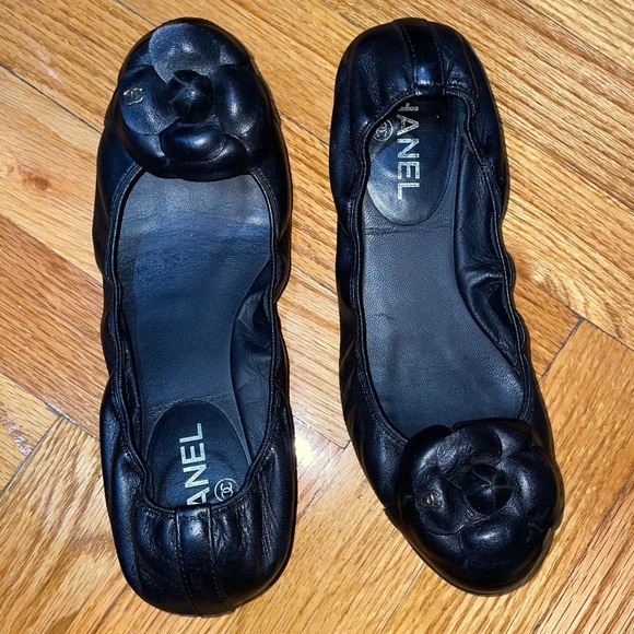 Chanel Flats - Picture 4 of 9
